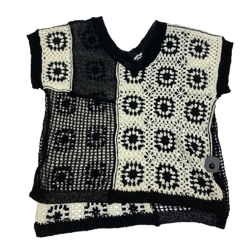 Classic Comfort Top Short Sleeve By Pol In Black & White, Size: M