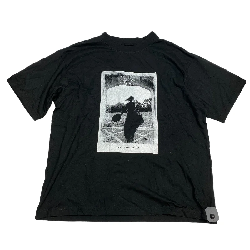 College Style Top Short Sleeve By Tender.Divine.Eternal In Black, Size: M